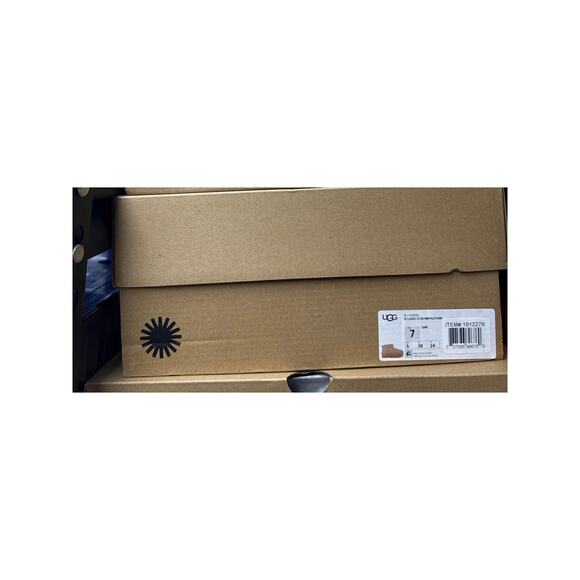 UGG Women's Classic Ultra Mini Platform Sand Color Size 7 - Picture 5 of 6